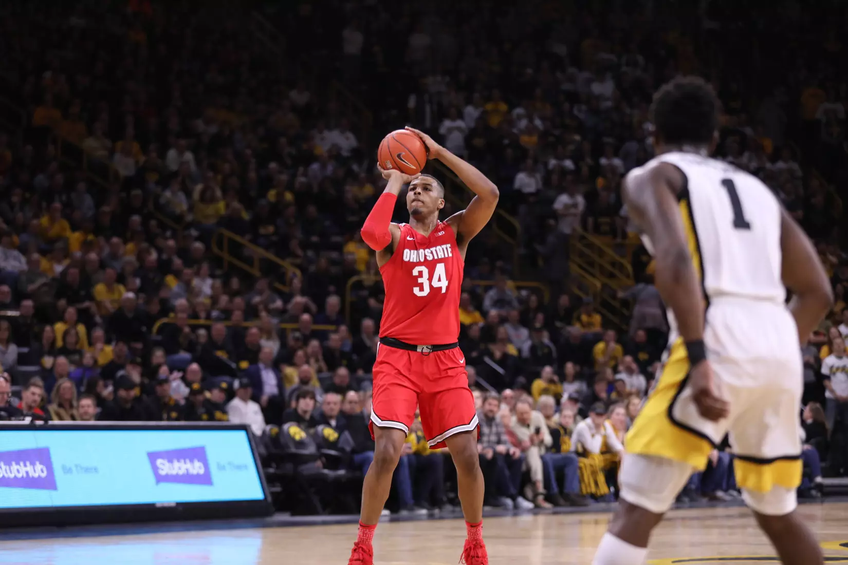 No. 25 Ohio State Falls at No. 20 Iowa
