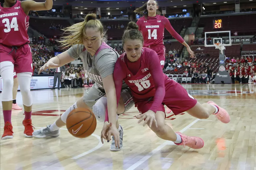 Bell Scores 20 as Buckeyes Run Past Badgers 82-74