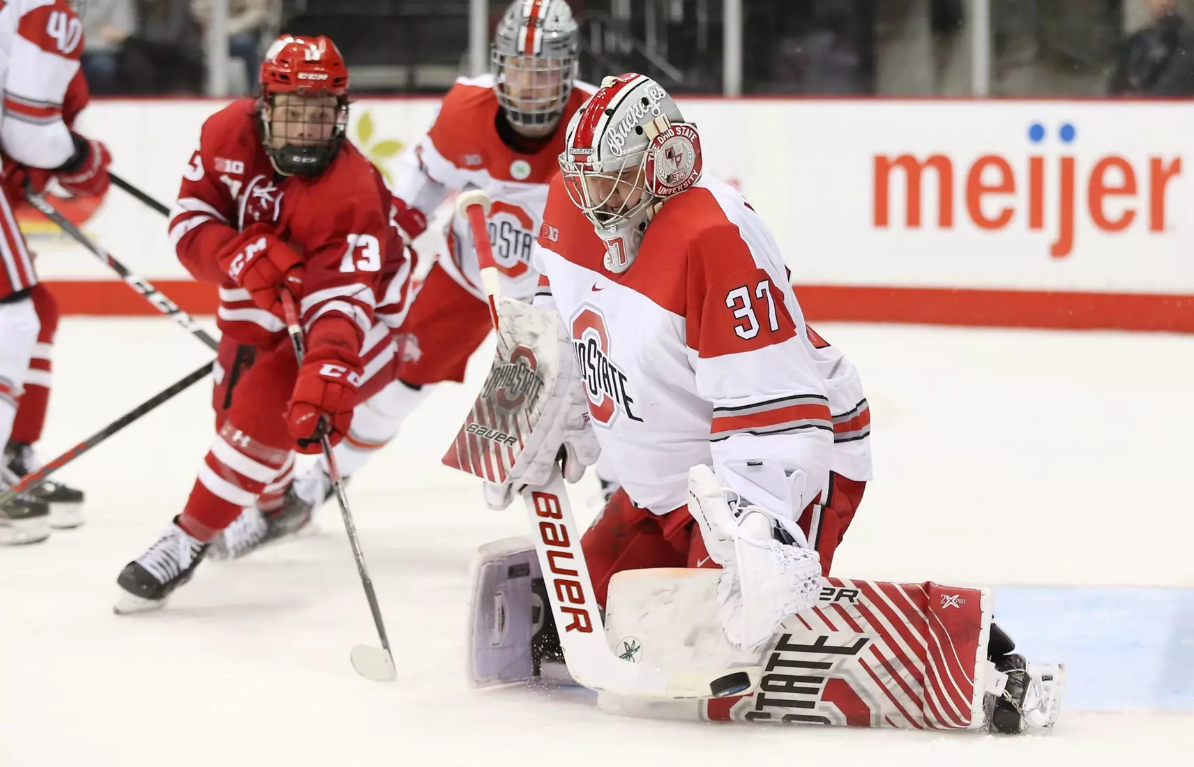 Meyer Leads Buckeyes to 9-1 Win in B1G Tourney Series Opener