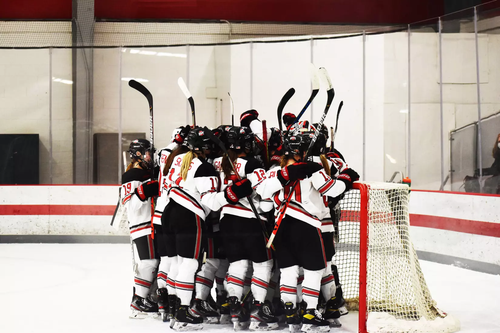 No. 3 Ohio State Defeats No. 2 Minnesota, 3-1