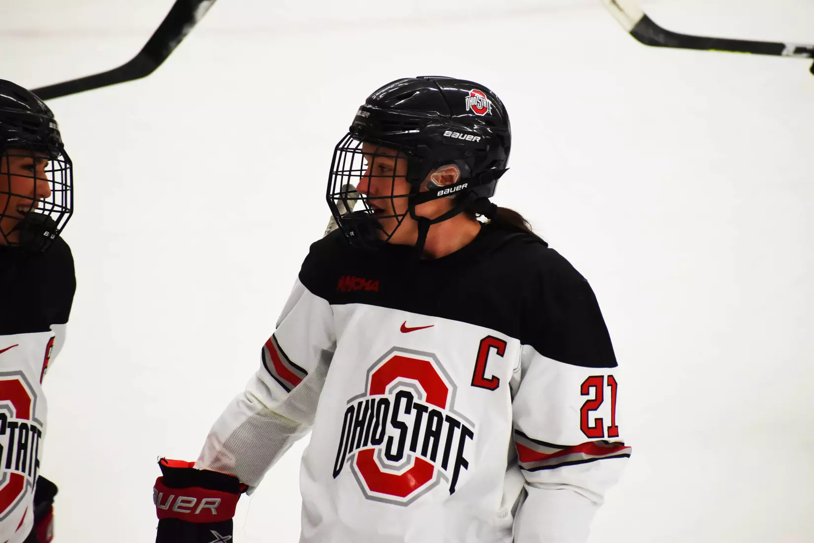 No. 2 Minnesota Tops No. 3 Ohio State, 7-4