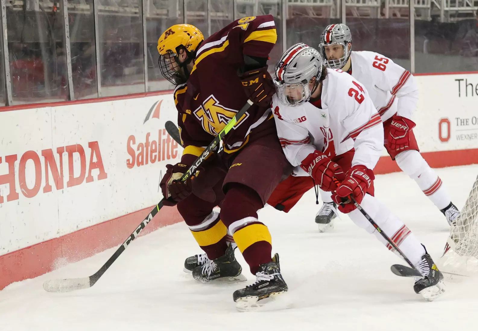 Buckeyes Drop Game Two vs. the No. 4 Gophers, 5-2