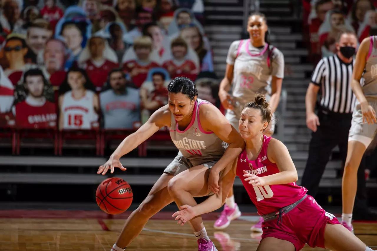 Buckeyes Fall to Wisconsin 75-70