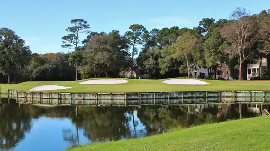 Freshmen Lead the Way on Day 1 of Kiawah Invitational