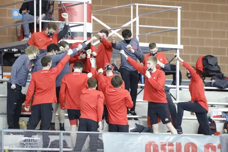 Diving Points & Relays Propel Buckeyes into Day 1 Lead