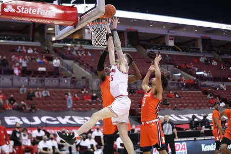 No. 7 Ohio State Falls to No. 4 Illinois to End Regular Season