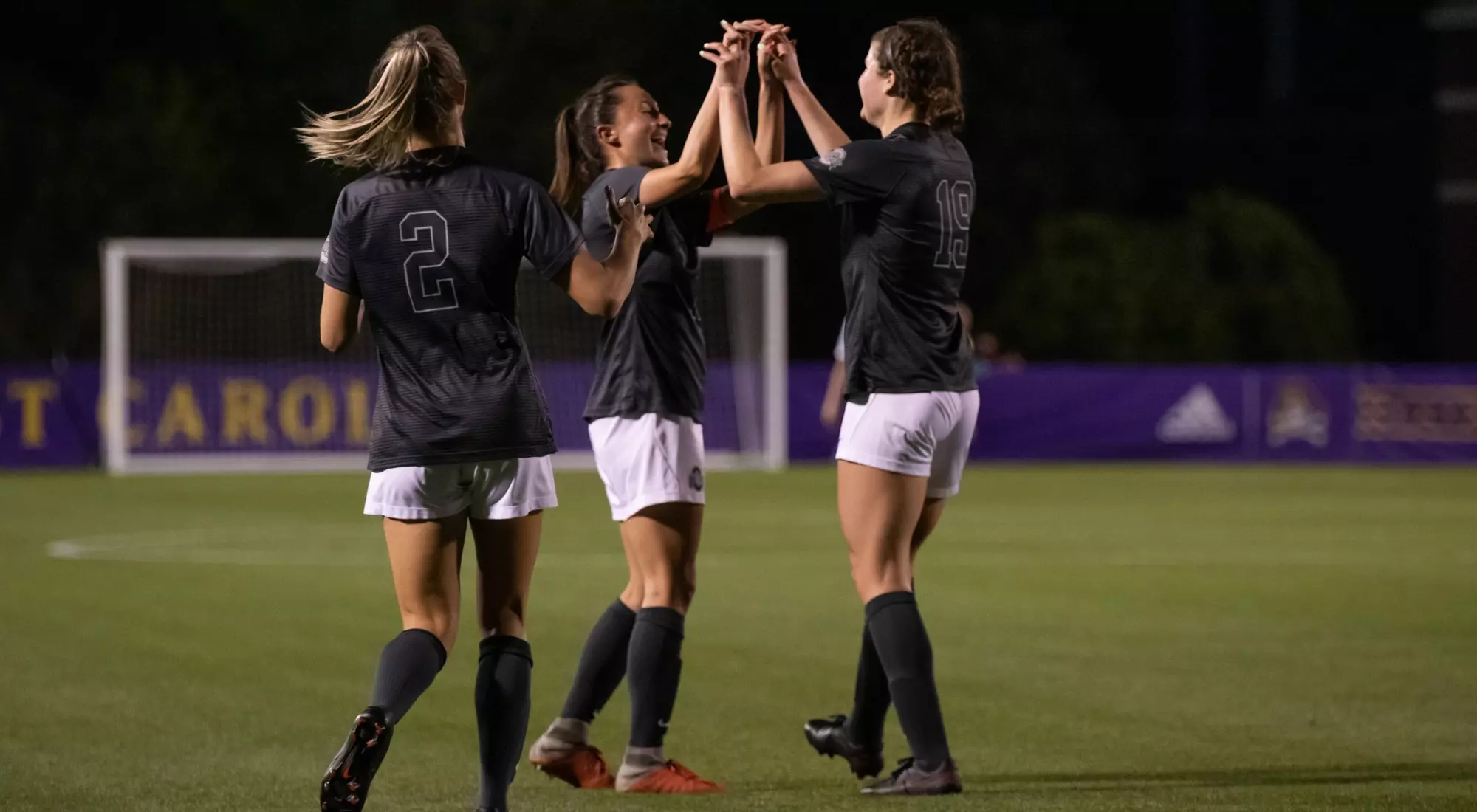 Buckeyes Advance in NCAA Tournament with 5-1 Win