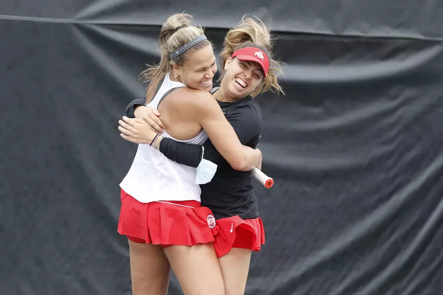 B1G Champs! No. 10 Ohio State Defeats PSU to Clinch Title