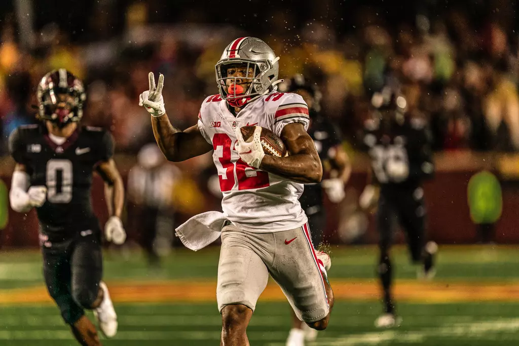 Huge Second Half Boosts Buckeyes Past Gophers