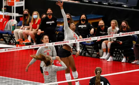 Davis Named Big Ten Co-Freshman of the Week