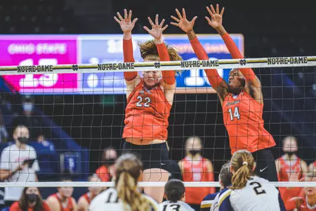 No. 3 Ohio State Sweeps Notre Dame in South Bend