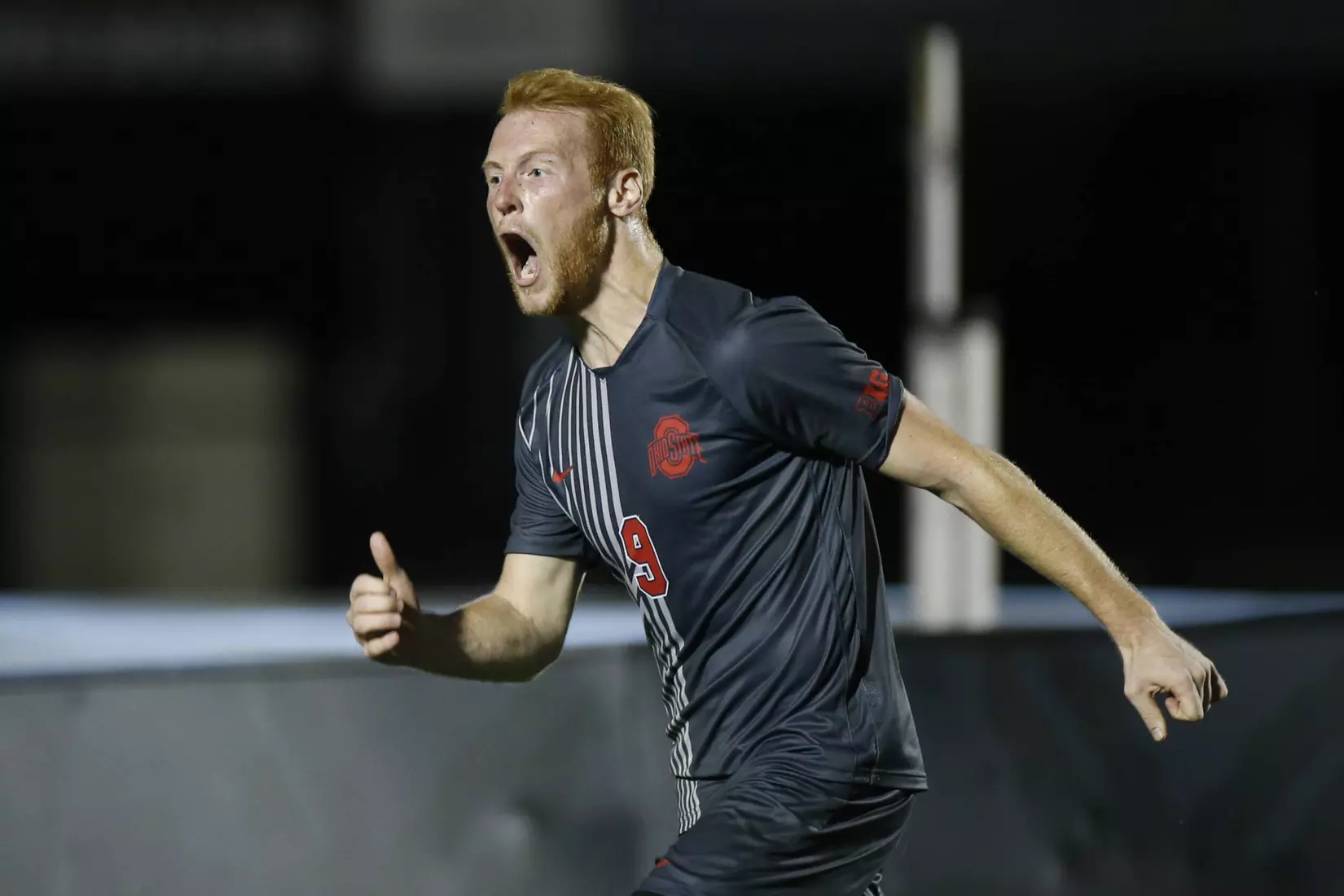 Etling, Green Star in Double Overtime Win over No. 17 Bowling Green