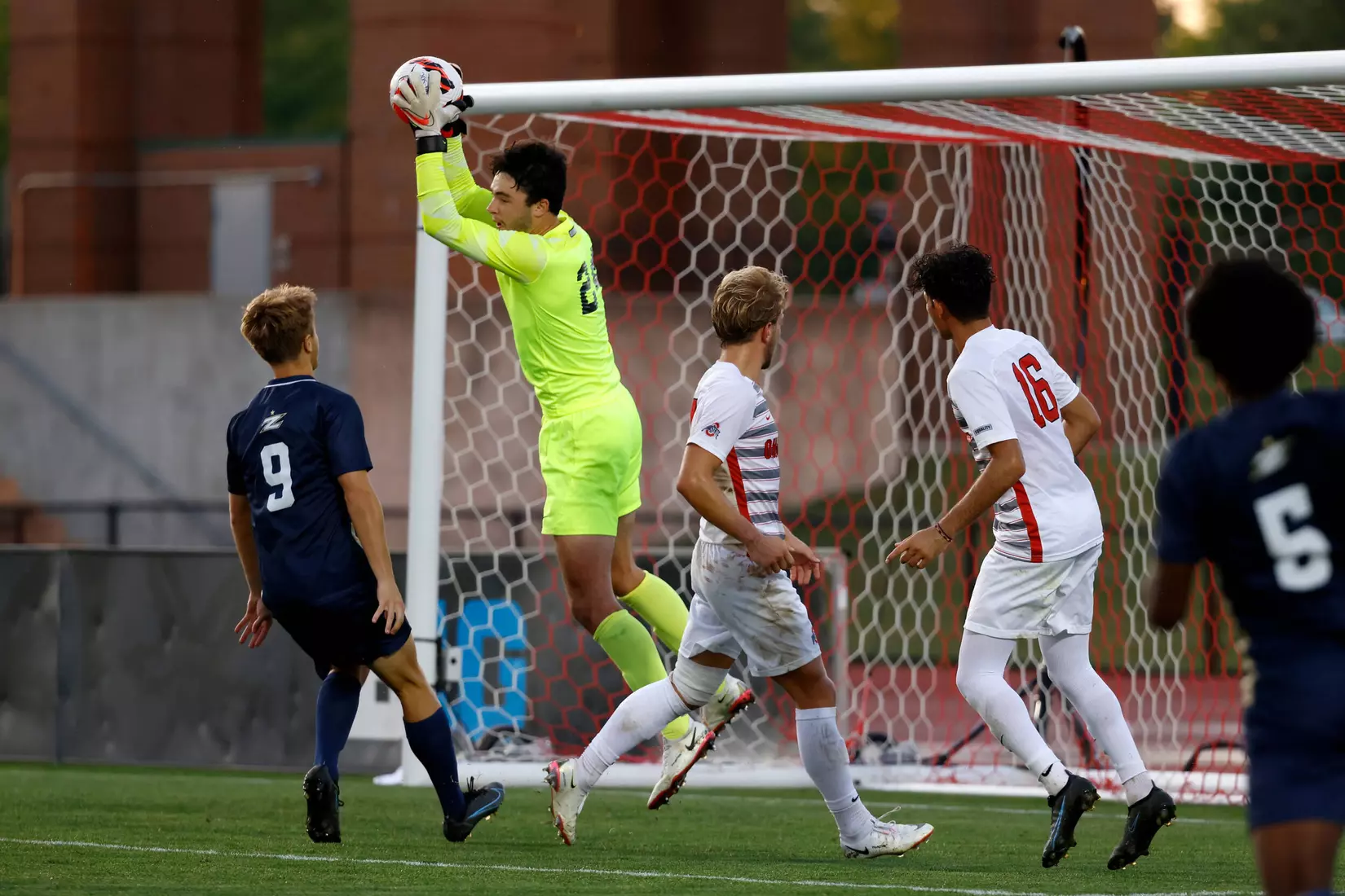 Ohio State Knocks off No. 7 Akron, 1-0