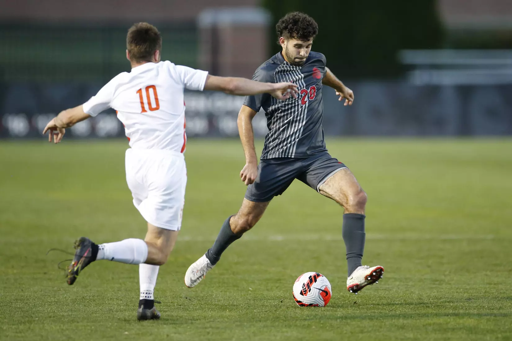 Etling, Green Star in Double Overtime Win over No. 17 Bowling Green