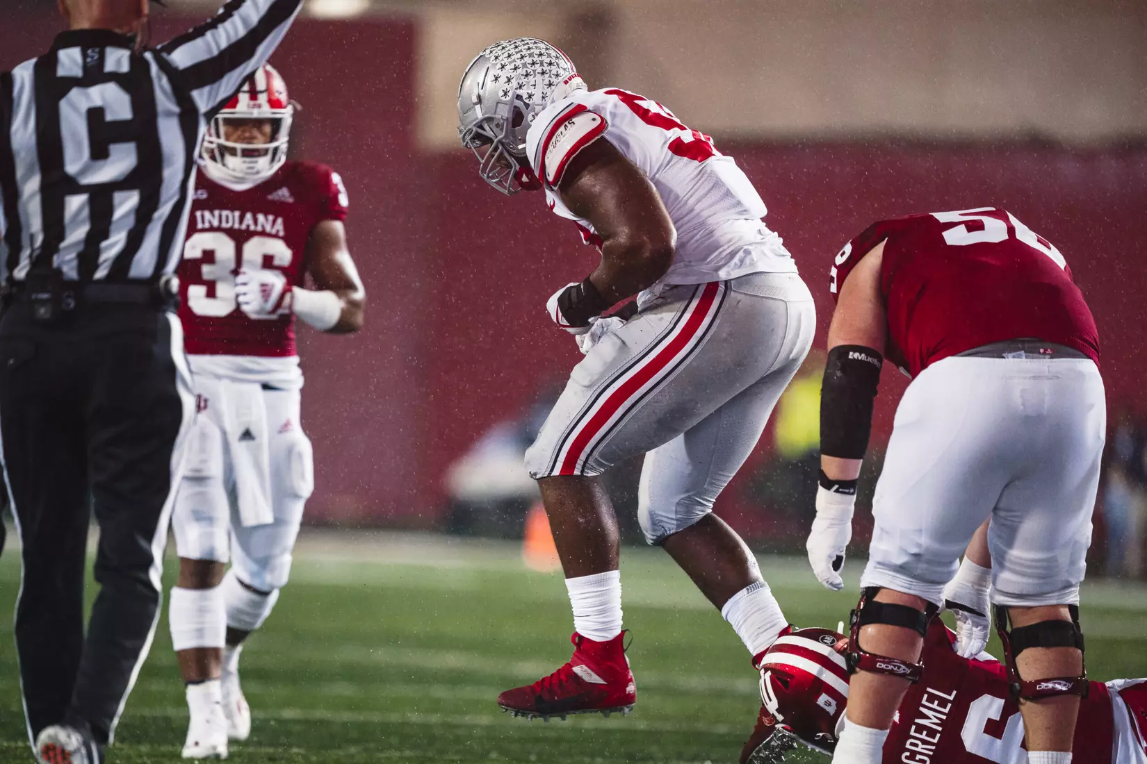 Buckeyes Overwhelm Indiana 54-7