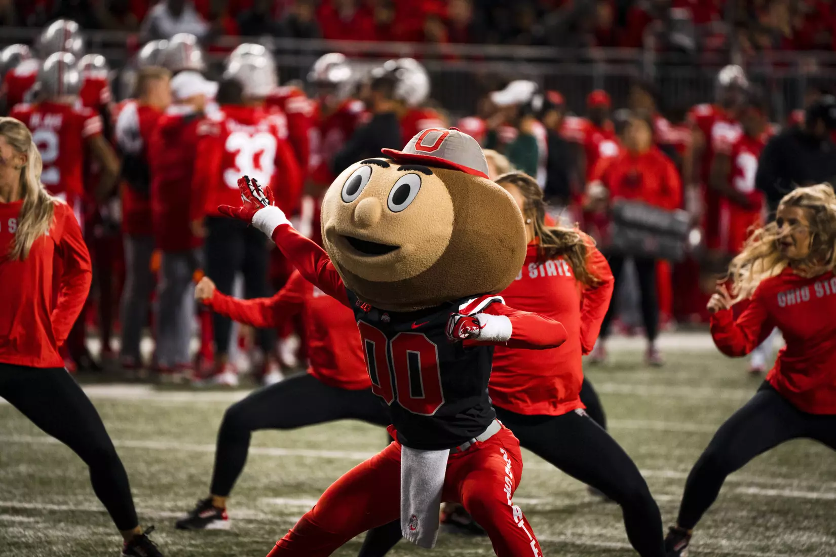 Buckeyes Outlast Nittany Lions, 33-24