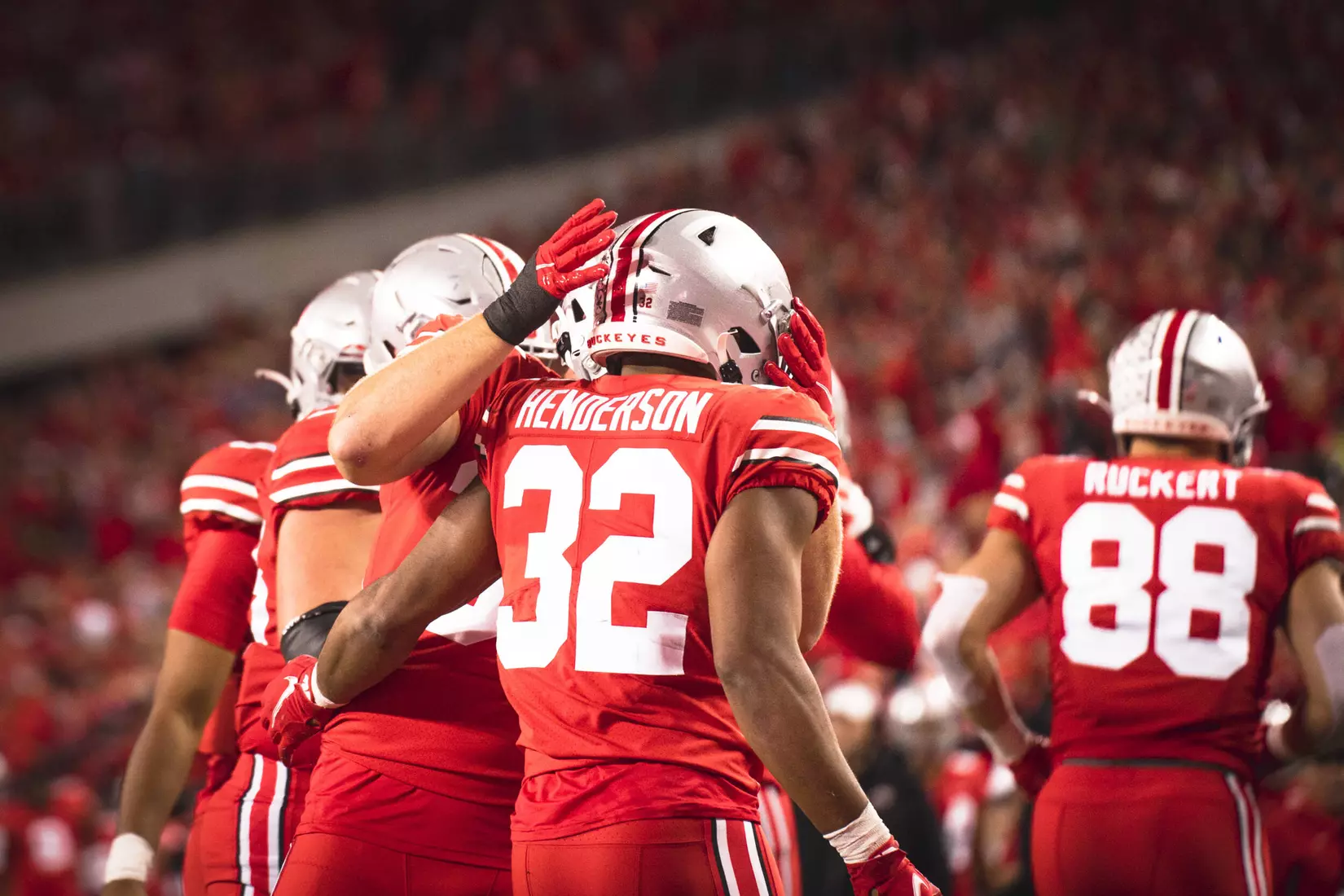 Buckeyes Outlast Nittany Lions, 33-24