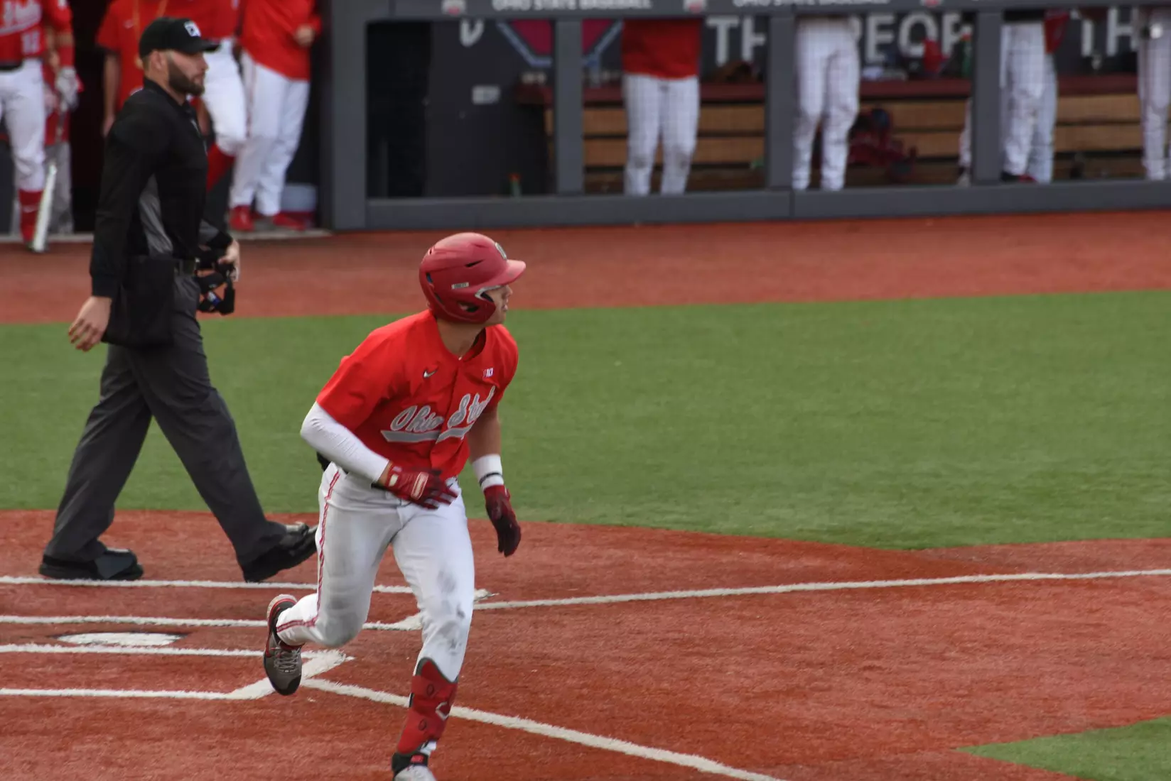 Gray Staves Off Scarlet, Wins 7-6 And Takes Series