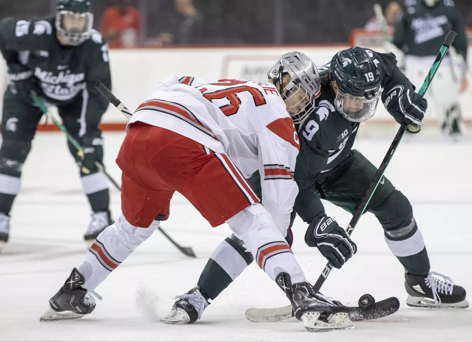 Ohio State Drops B1G Opener to MSU, 2-1
