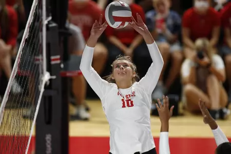No. 7 Ohio State Prevails Through Two Tight Sets for Road Sweep