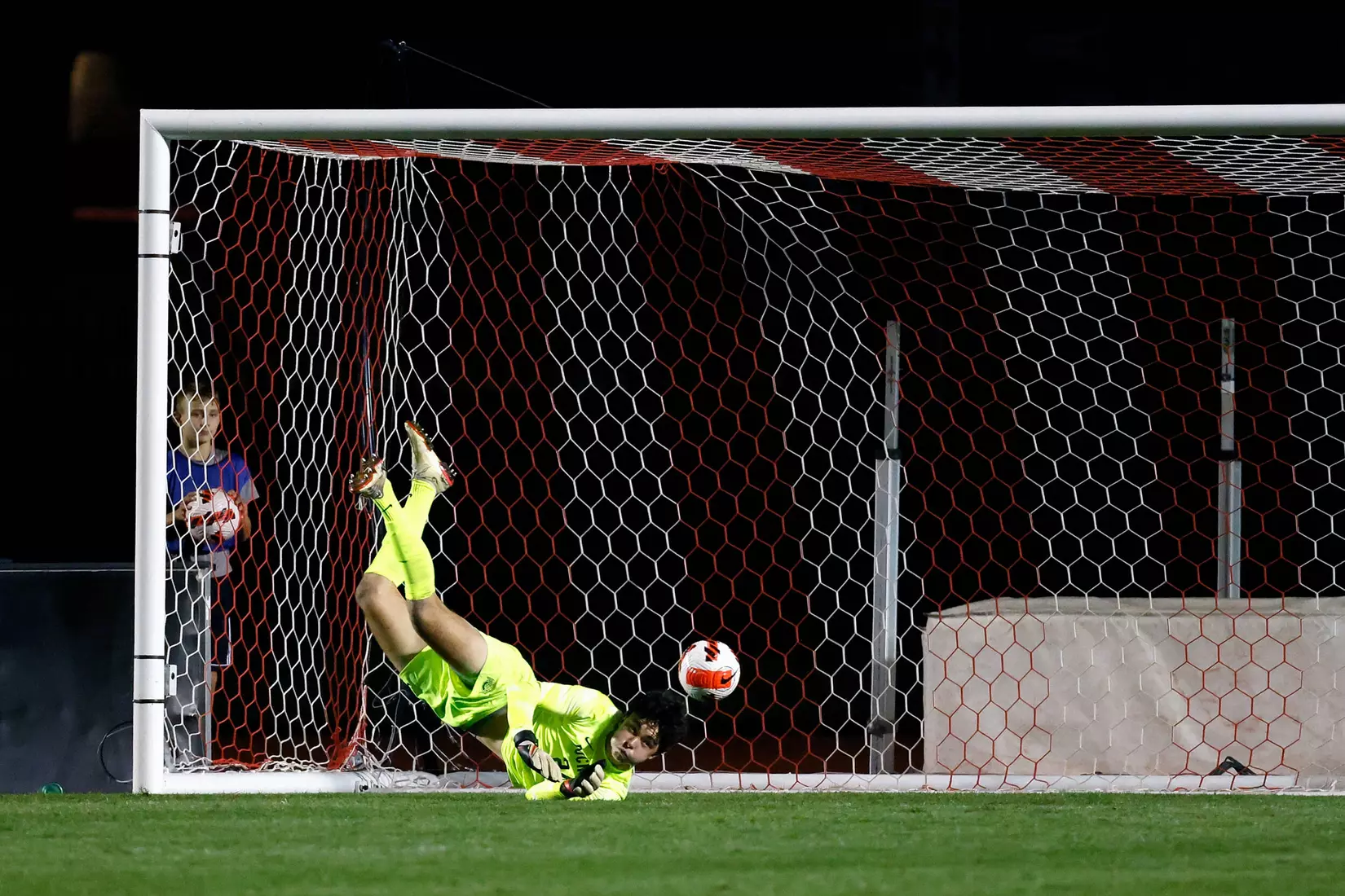 Buckeyes Fall to Badgers 2-0