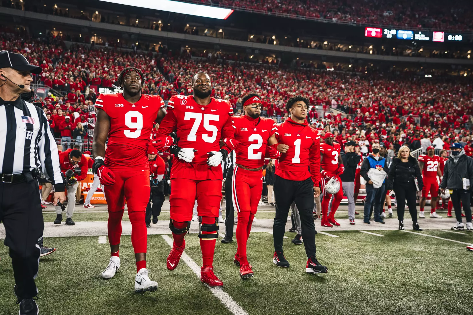 Buckeyes Outlast Nittany Lions, 33-24