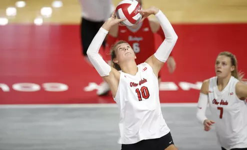Podraza Named Big Ten Co-Setter of the Week