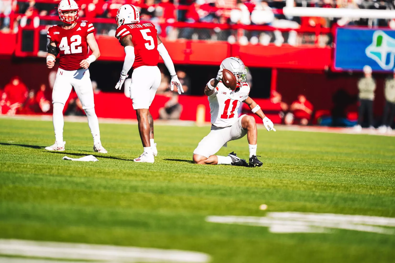 Buckeyes Hold Off Huskers, 26-17