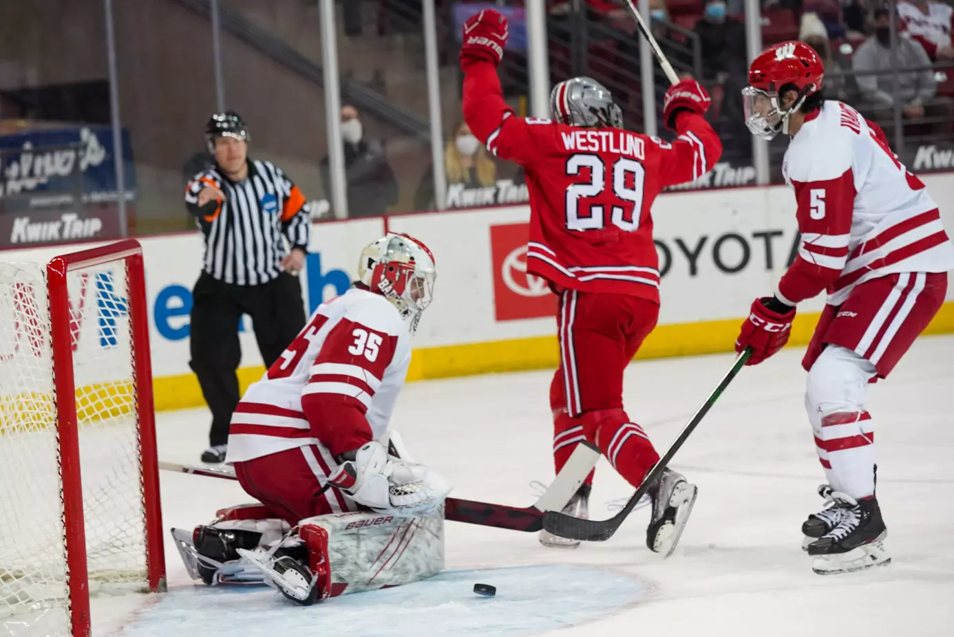 No. 17 Ohio State Rallies to Defeat Badgers, 5-3