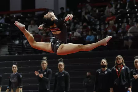 Buckeyes Head West to Take on Huskers