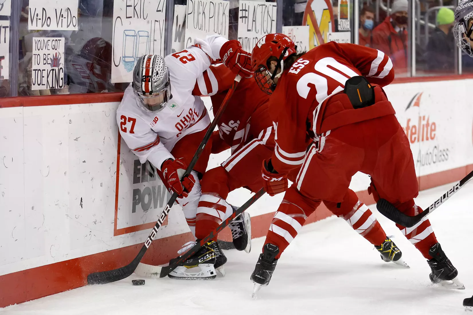 No. 9/8 Buckeyes Beat Badgers, 6-2