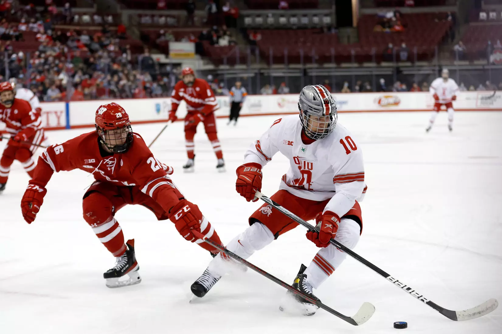 No. 9/8 Buckeyes Beat Badgers, 6-2