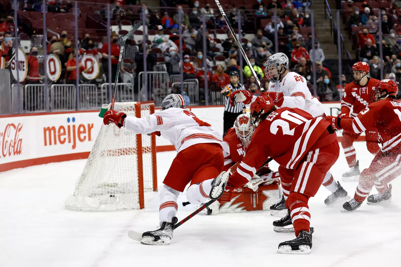 No. 9/8 Buckeyes Beat Badgers, 6-2