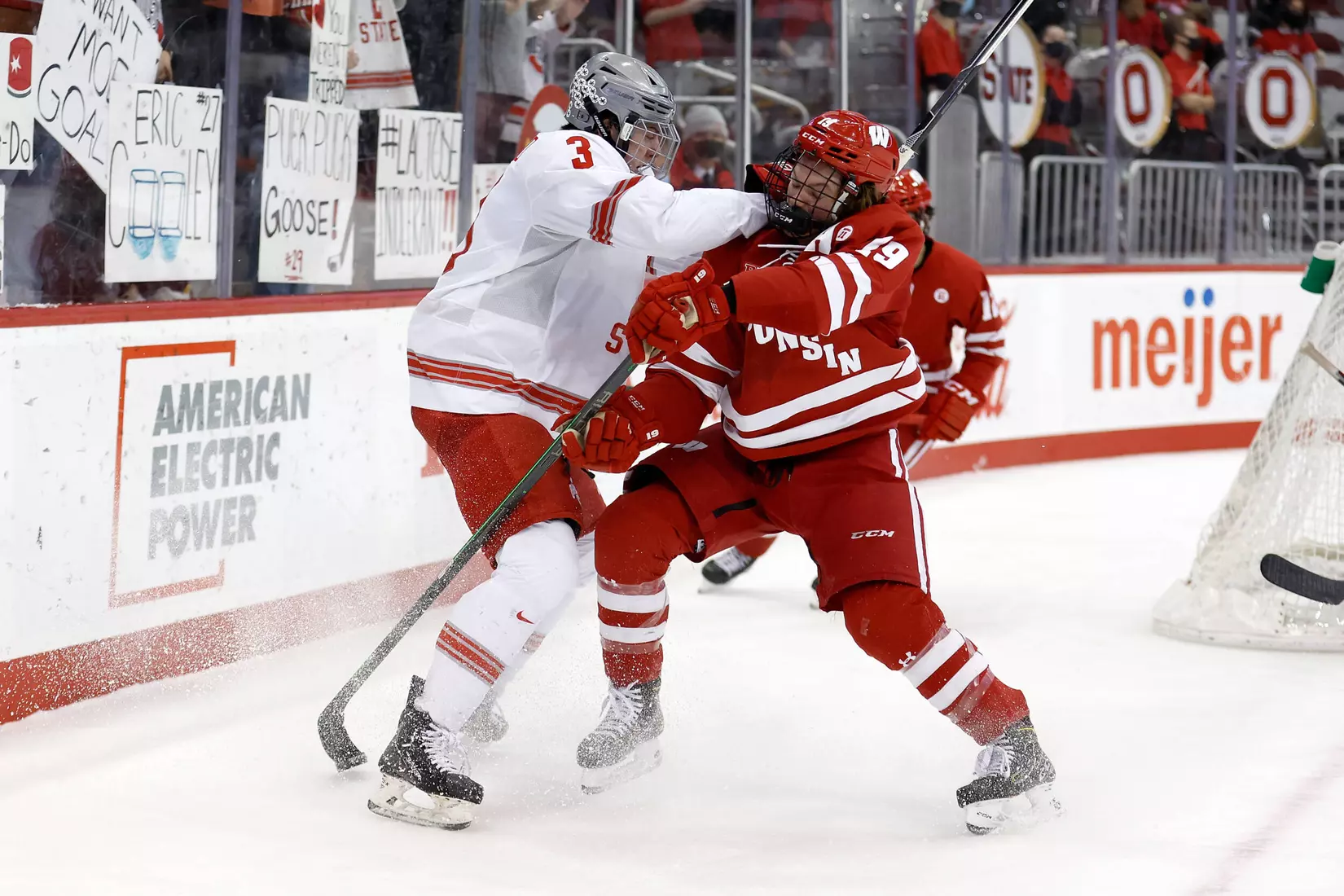 No. 9/8 Buckeyes Beat Badgers, 6-2