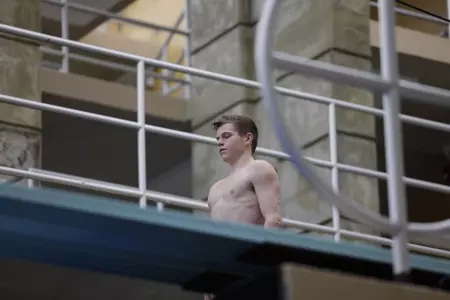 Crawford, Fielding Lead the Buckeyes on Day 2 of Zone Championships