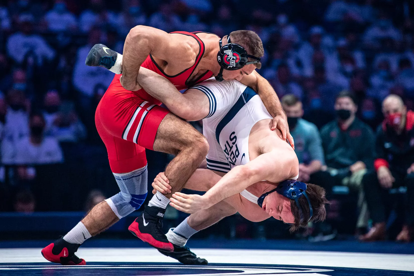 No. 1 Penn State Earns Dual Win vs. No. 8 Ohio State, 32-7