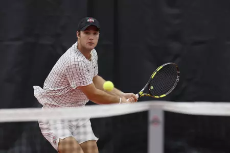 Buckeyes Fight Past Washington 4-1