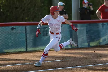 Michigan State Earns 2-1 Win in Middle Game of Weekend Series