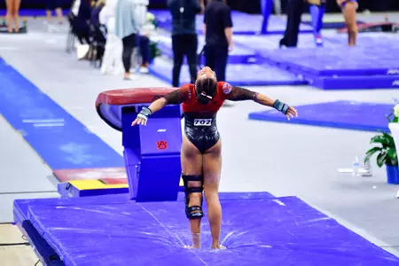 Edwards Wins Vault As Buckeyes Earn Program-Record NCAA Regional Score in Season Finale