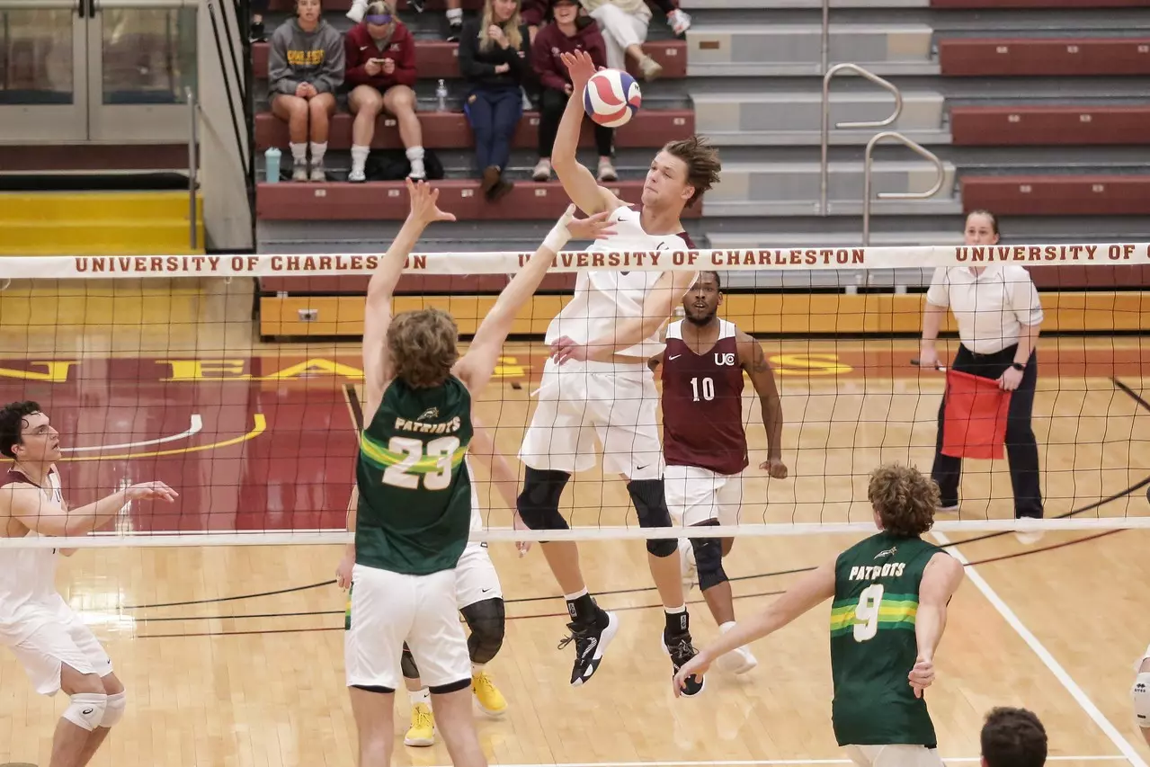 Burch, Buckeyes Sign Putnam, Add Harris to 2023 Roster