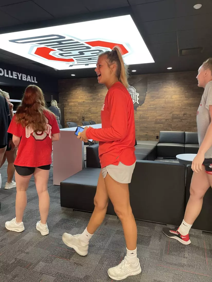 Women’s Volleyball Unveils New Locker Room