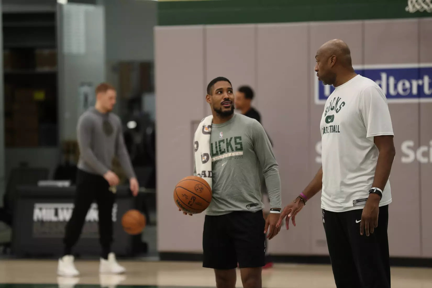 Nick Kellogg Added to Men’s Basketball Staff