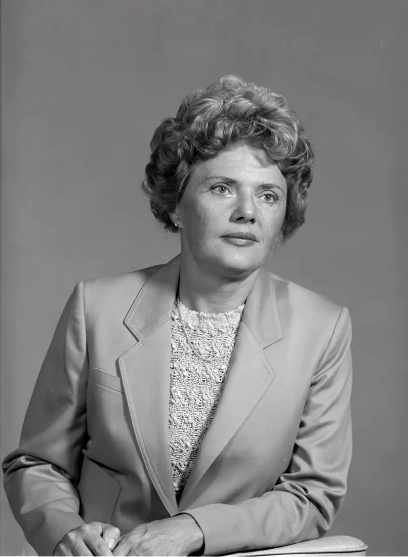 Title IX: Trailblazing Fencing Coach Charlotte Remenyik