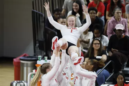 No. 7 Buckeyes Fall in Four Sets to No. 2 Texas