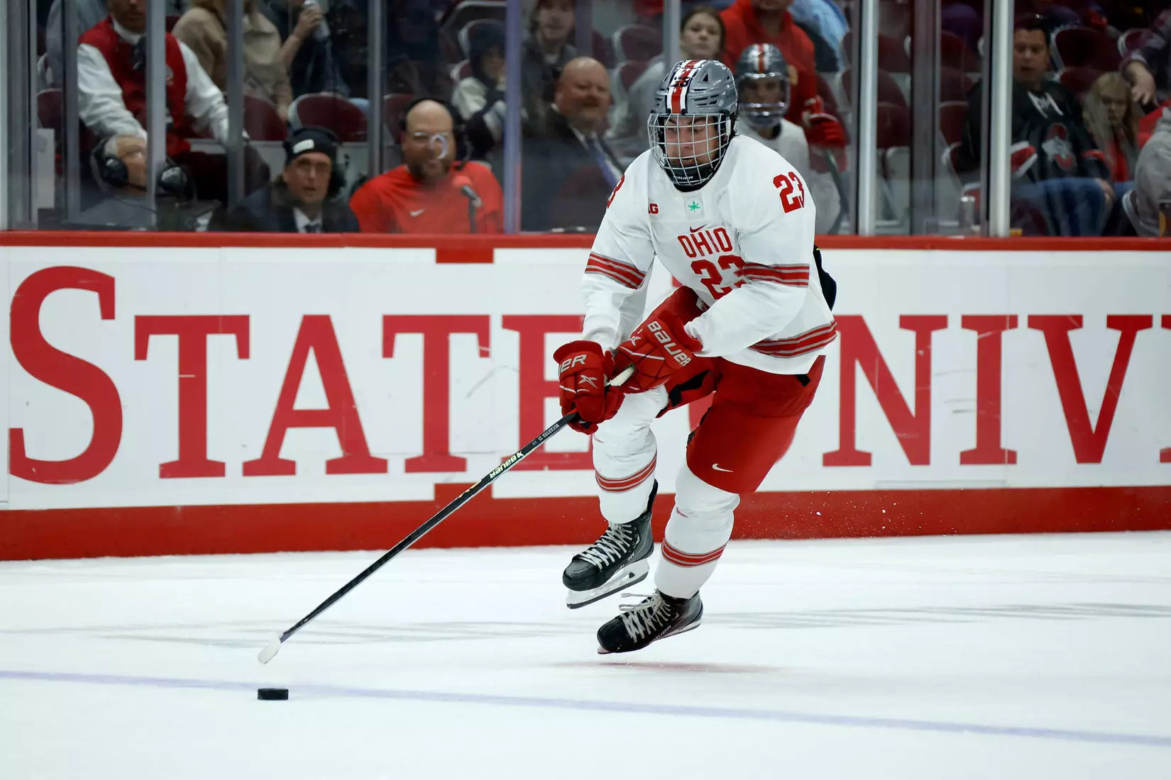 No. 11 Buckeyes Fall to No. 1 Gophers, 4-2, for Series Split