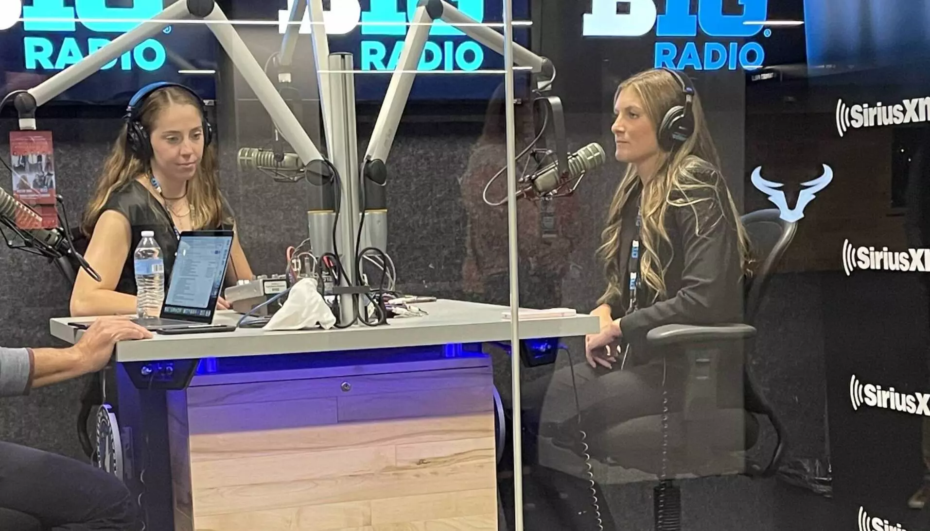 Women’s Basketball Takes Part in Big Ten Media Day