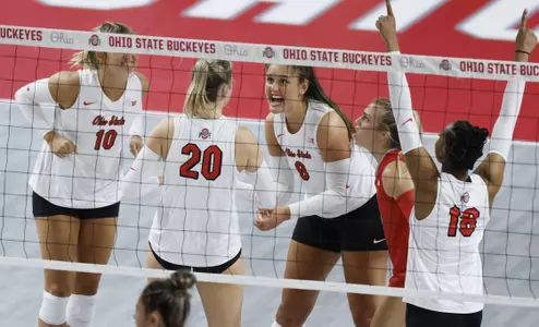 Oldenburg Earns 50th Career Win in Four Sets at Indiana