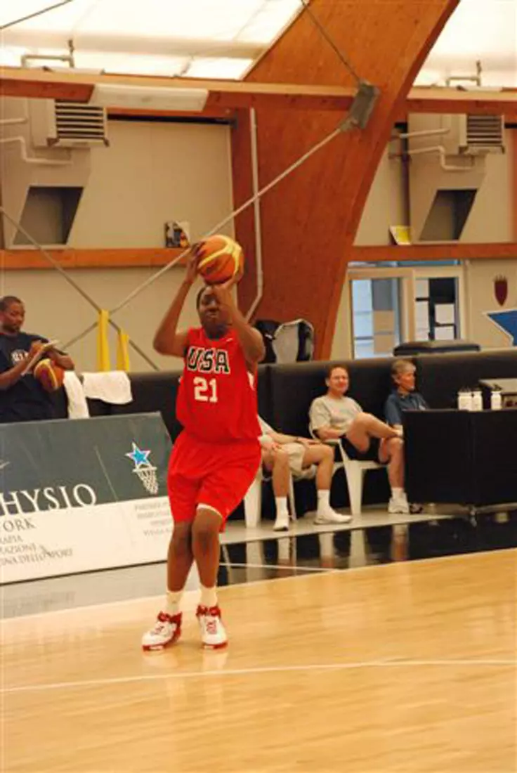 Title IX: Player of the Year – Jessica Davenport, Jantel Lavender, Kelsey Mitchell