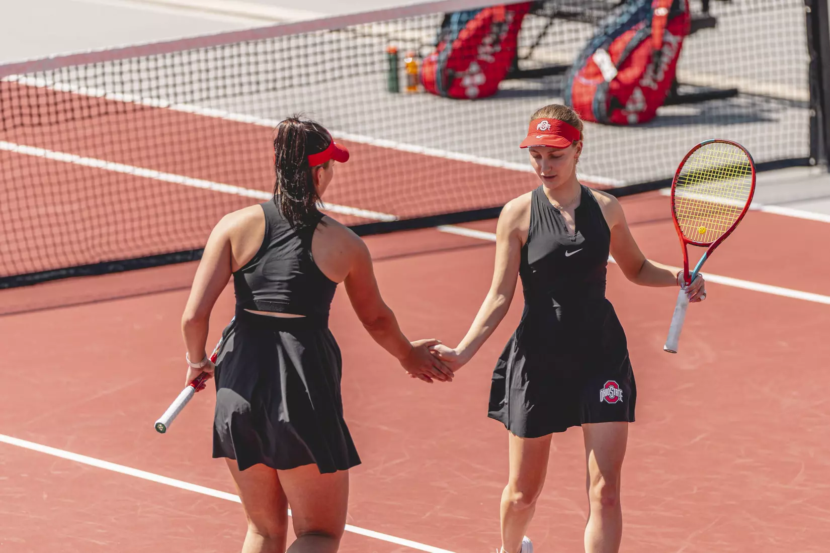 No. 8 Buckeyes Improve to 7-0 in B1G with Senior Day Shutout of Iowa