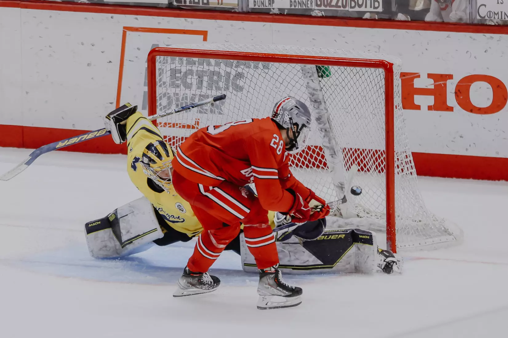 Wise Signs with AHL Charlotte Checkers